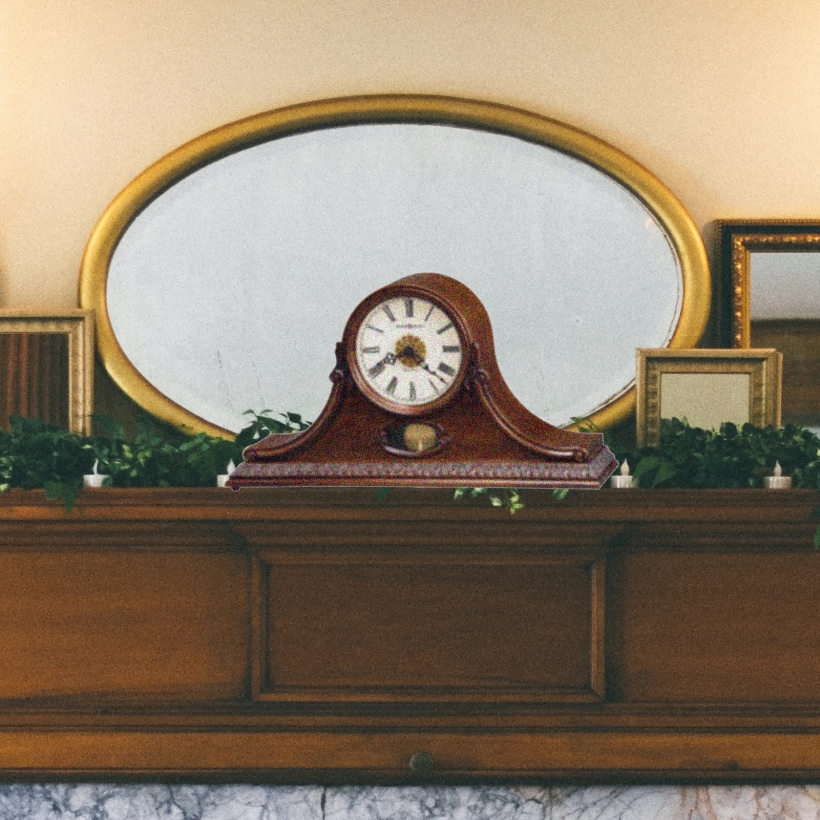 mantle clock